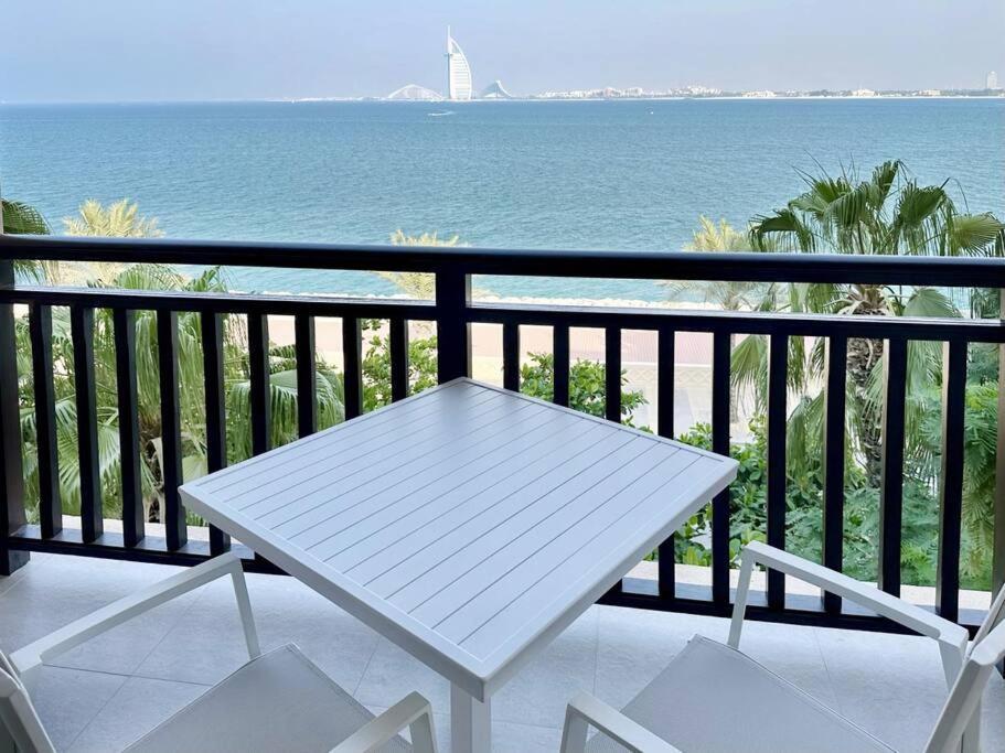 Upgraded Gorgeous 1br At 5 Star * دبي