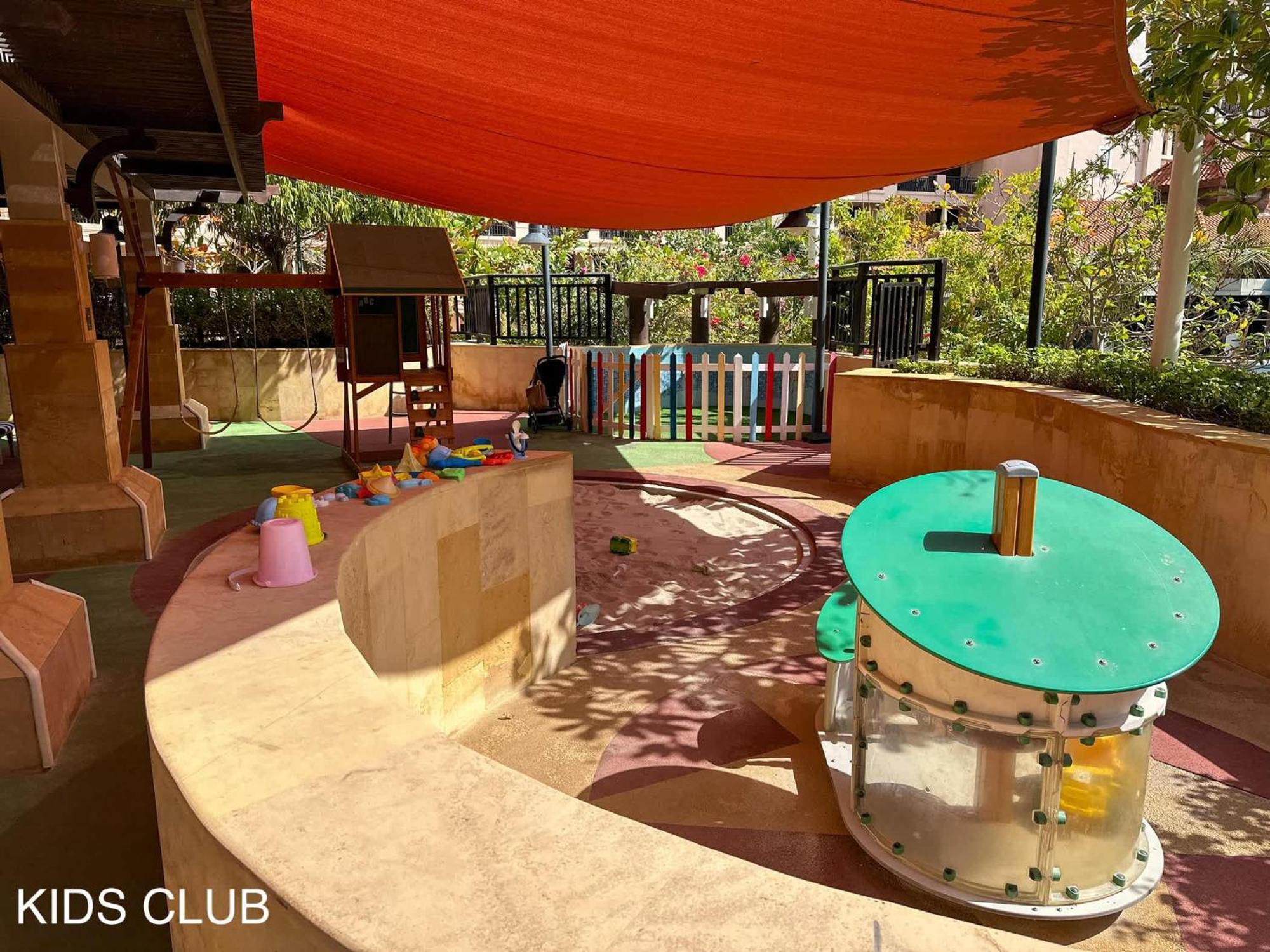 Upgraded Gorgeous 1br At 5 Star شقة